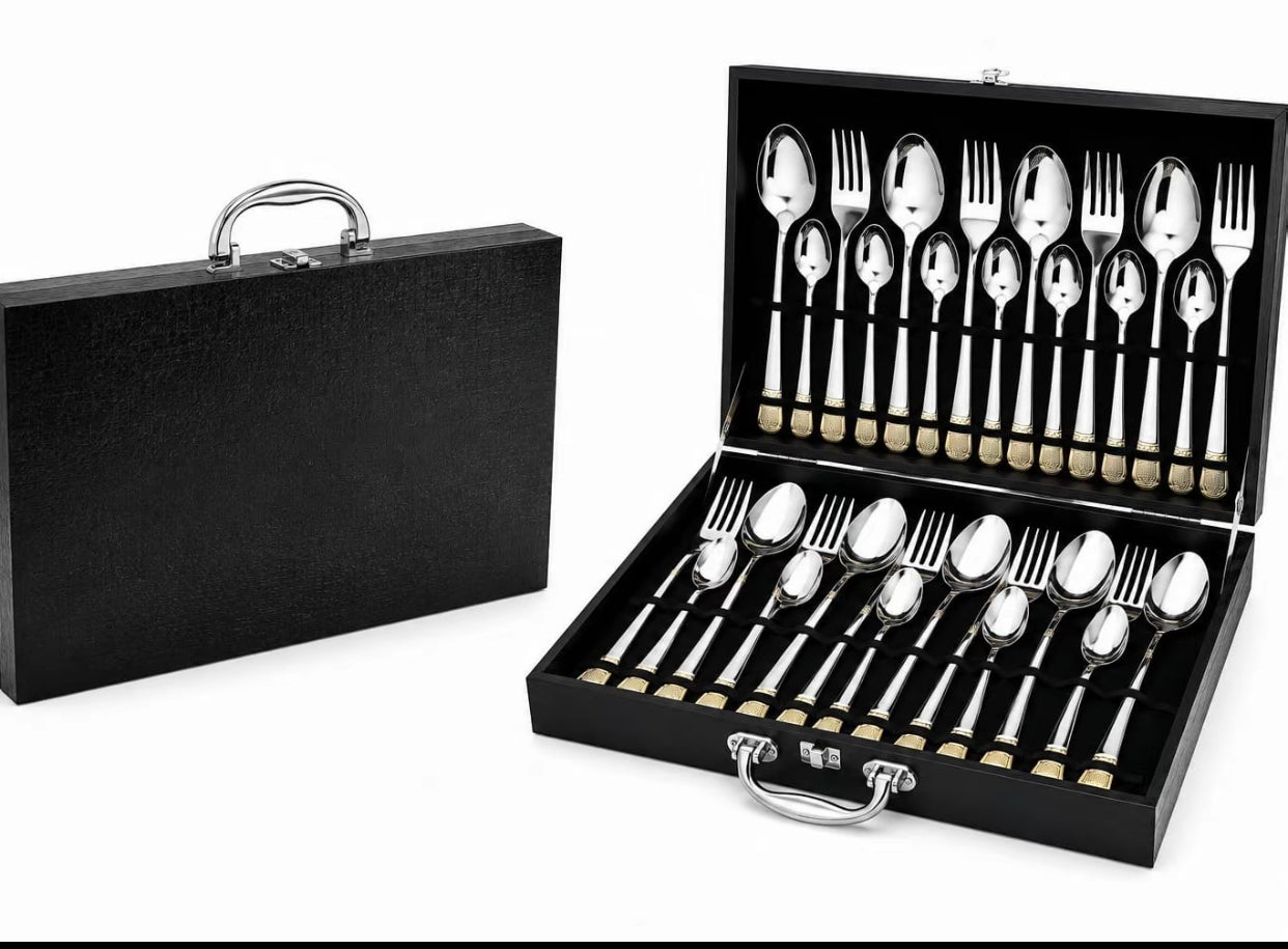Cubertería Premium de 12 Comensales